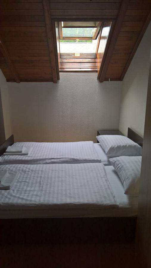 Gostilna Lokve Bed & Breakfast Exterior photo
